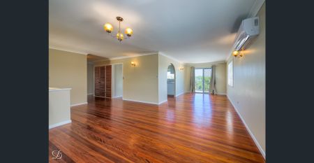 Air Conditioning To Living Room And All Bedrooms - Photo 2