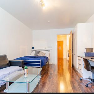 Studio Flat, Burns Street, LE2 - Photo 2