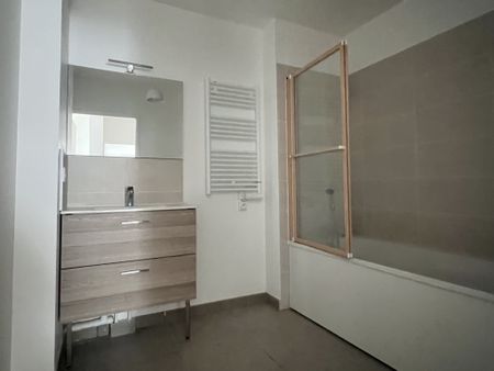 RUE DE L 'ABREUVOIR, Reims - Photo 5