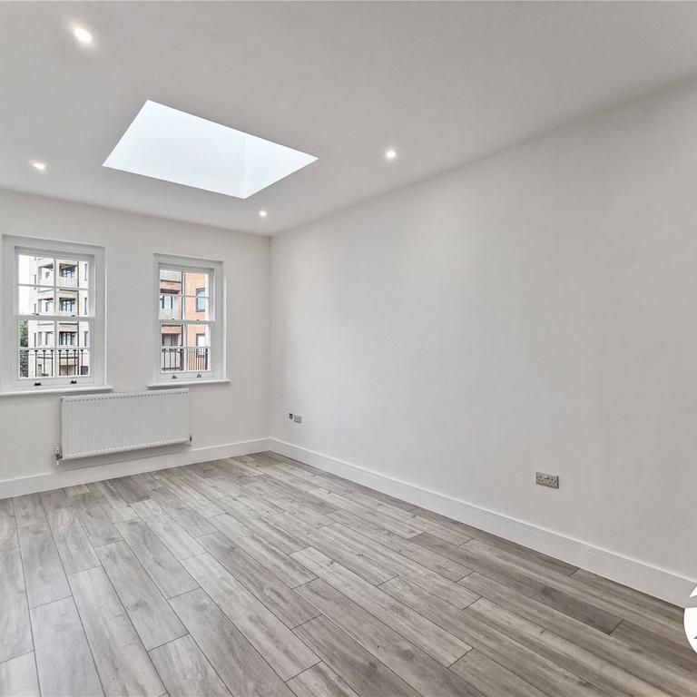 3 bedroom flat to rent - Photo 1