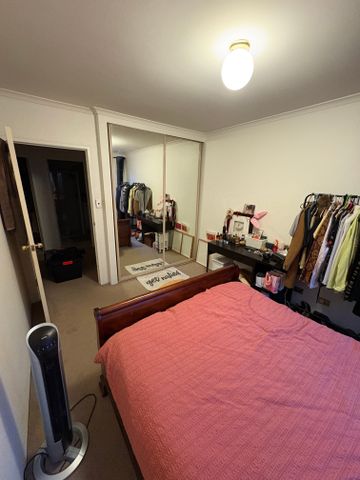Redfern - Photo 4