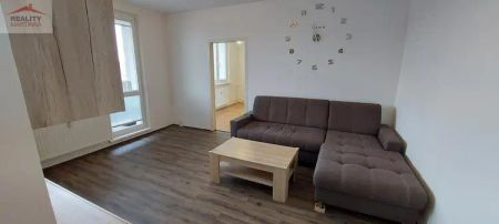Pronájem bytu 2+1 s lodžií Valašské Meziříčí, ul. Havlíčkova - Photo 2