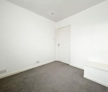 3 bedroom detached house to rent - Photo 4