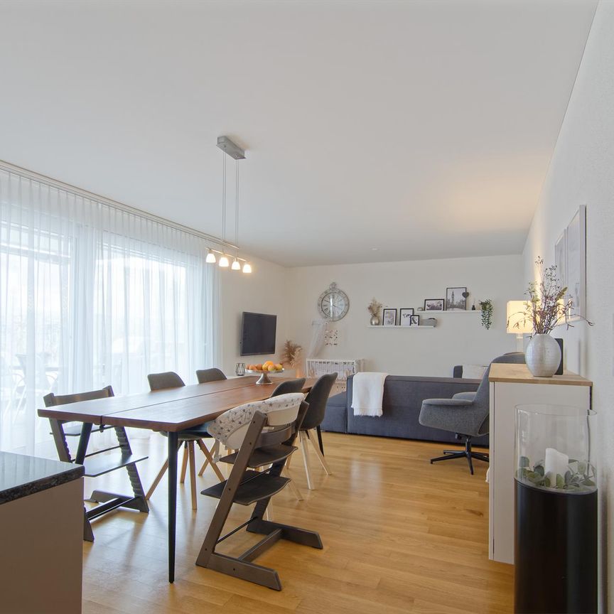 4.5 Zimmer-Wohnung mit grossem Sitzplatz - Foto 1