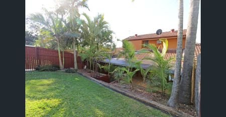 Neat and Tidy Townhouse in Quiet Complex - Photo 4