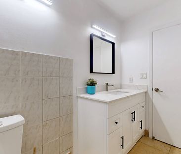 For Lease - 17 Baroness Crescent Unit# Upper, Toronto, Ontario - Photo 4