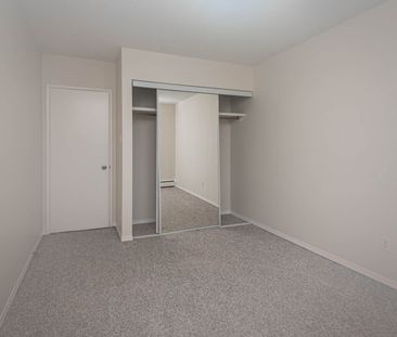 Manchester Place - Photo 3