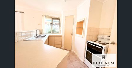 Smart, Convenient Living on Sayer Street - Photo 4