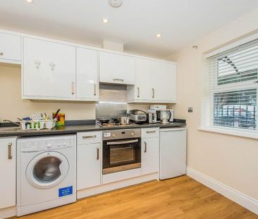 1 bedroom flat to rent - Photo 2