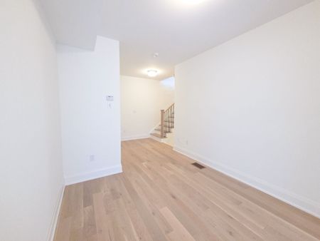 For Lease - 3328 Azam Way, Oakville, Ontario - Photo 4