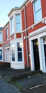 2 Bed - Bayswater Road, Jesmond - Photo 4