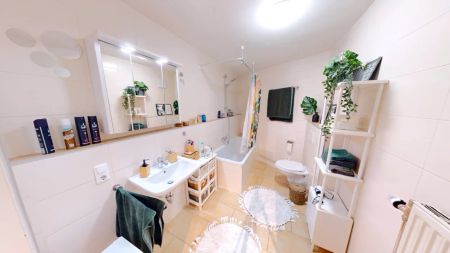 Schicke 3 Zimmerwohnung mit Wintergarten und Stellplatz - Foto 5