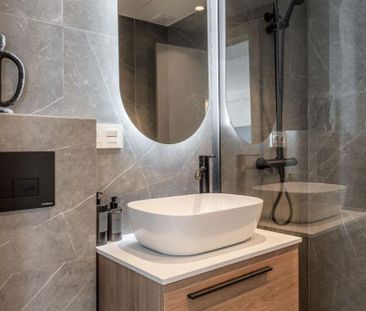 4 bedroom luxury penthouse for rent in Nueva Andalucia, Andalusia - Photo 4