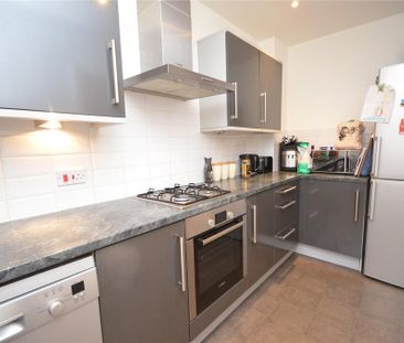 3 bedroom end of terrace house to rent - Photo 6