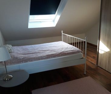 Schöne möblierte DG-Wohnung in grüner, ruhiger Lage von GE-Resse - Photo 5