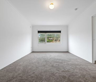 One Bedroom Security Apartment - Photo 6