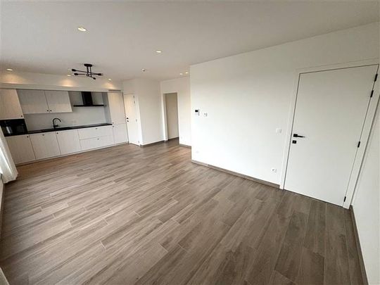 Appartement te huur - Photo 1