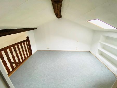 Location Maison 3 pièces 45m² ST LAURENT SUR SAONE 01750 - Photo 5