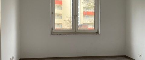 Nie wieder Treppensteigen! Wundervolle 3-Zimmer-Erdgeschosswohnung mit eigenem Balkon - Foto 1