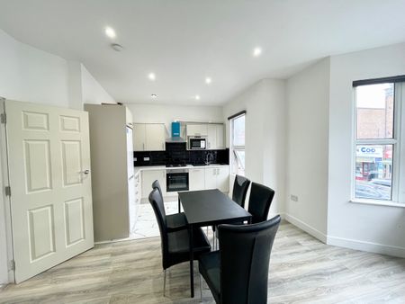 2 Bed Maisonette, Station Road, HA1 - Photo 5