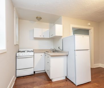 28 Balmoral Ave. - Photo 6