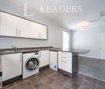 2 bedroom apartment to rent Francis Avenue, Southsea, PO4 - Photo 5