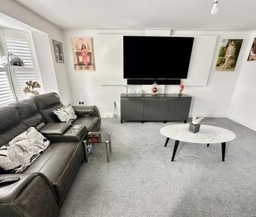 4 bedroom property to rent - Photo 2