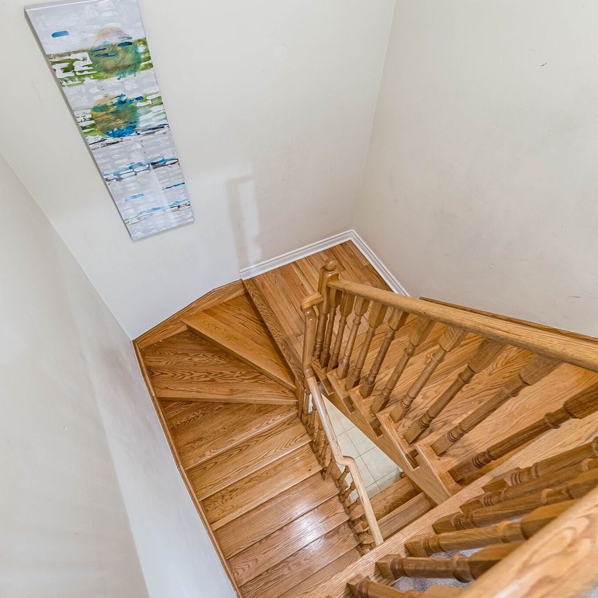 For Lease - 3926 Candlelight Drive, Mississauga, Ontario - Photo 1