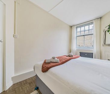 Parker Mews, London - Photo 1