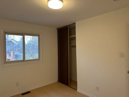 For Lease - 1294 Forest Hill Unit# Upper, Oakville, Ontario - Photo 4