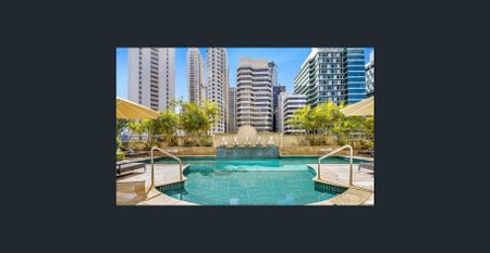 Prime CBD Living — Furnished Apartment in Quay West - Photo 4