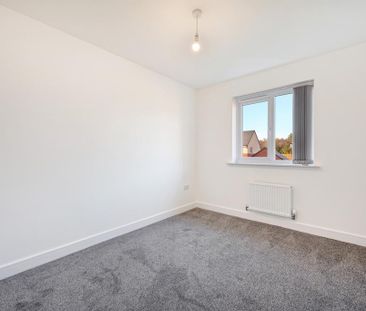 3 bedroom semi-detached house to rent - Photo 2