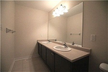 For Lease - 48 Battista Perri Drive, Markham, Ontario - Photo 5