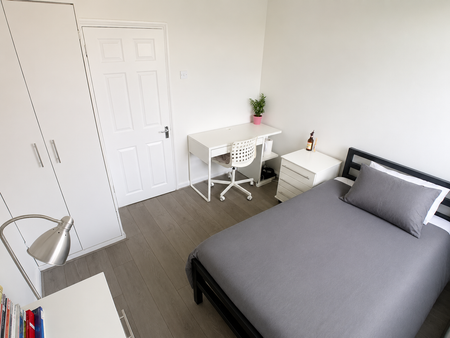 Juniper House – Room 2 - Photo 3