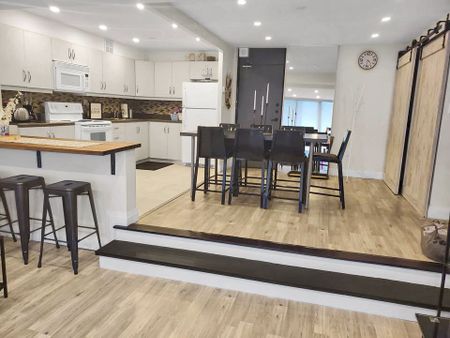 For Lease - 270 Scarlett Road Unit# 804, Toronto, Ontario - Photo 5