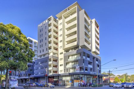 Luxury Apartment - Photo 2