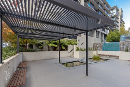 Live the lifestyle at Linq - Photo 3
