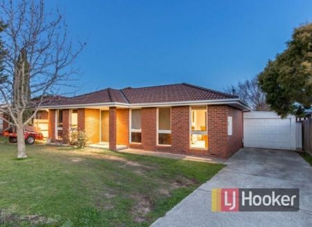 3 Bosco Close, Narre Warren VIC - Photo 4