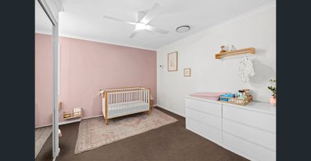 FAMILY LIVING AT ITS FINEST - Photo 5