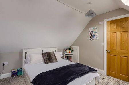 4 bedroom detached house to rent - Photo 5