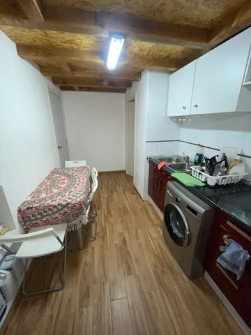 Calle Carraca, Málaga, Andalusia 29011 - Photo 5