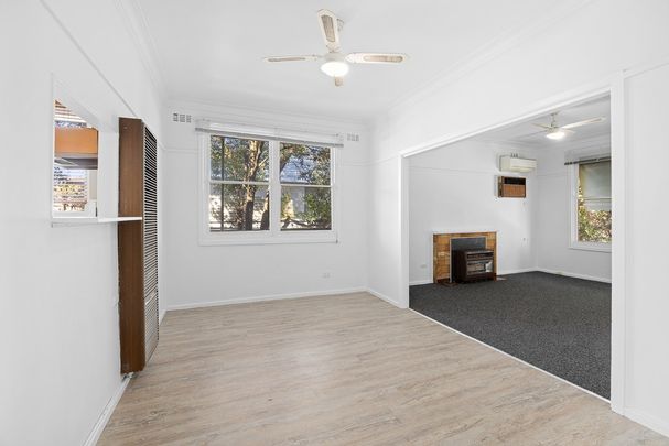 Freshly Updated Home - Photo 1