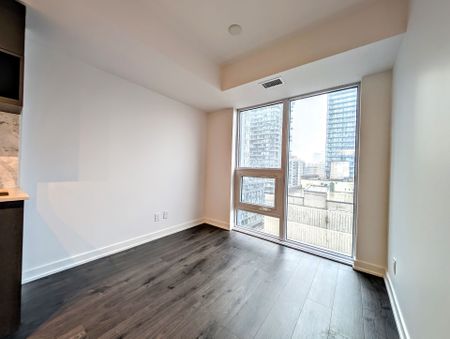 For Lease - 100 Queen Street Unit# 1217, Toronto, Ontario - Photo 5