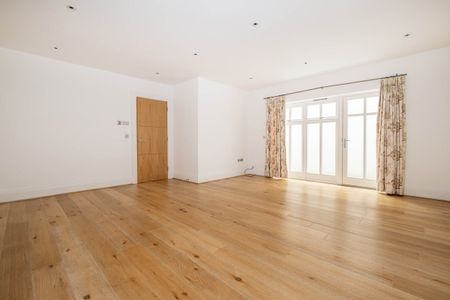 5 bedroom semi-detached house to rent - Photo 3