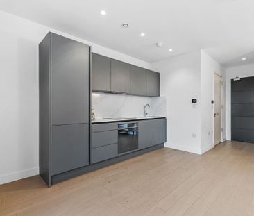Studio to rent - Photo 1