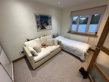 Brooke Close, WD23 1FB, Bushey - Photo 4