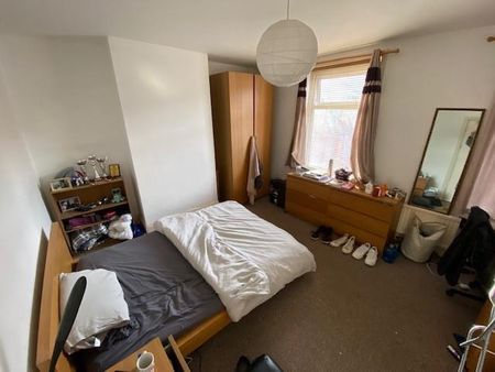 5 bedroom private hall to rent - Photo 5