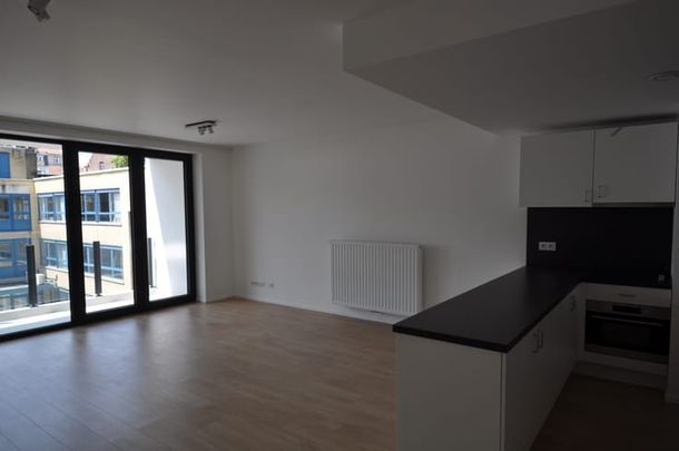 Appartement te huur - Photo 1