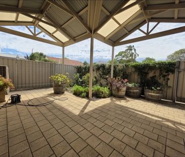 Devon Park - Photo 5