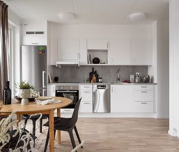 Kanholmsvägen 42, Orminge - Photo 1